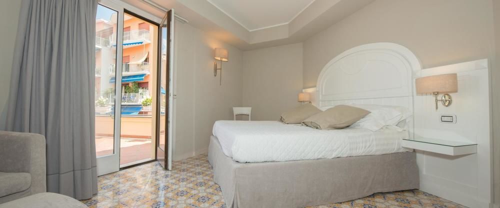 Hotel Capri Sorrento Luaran gambar