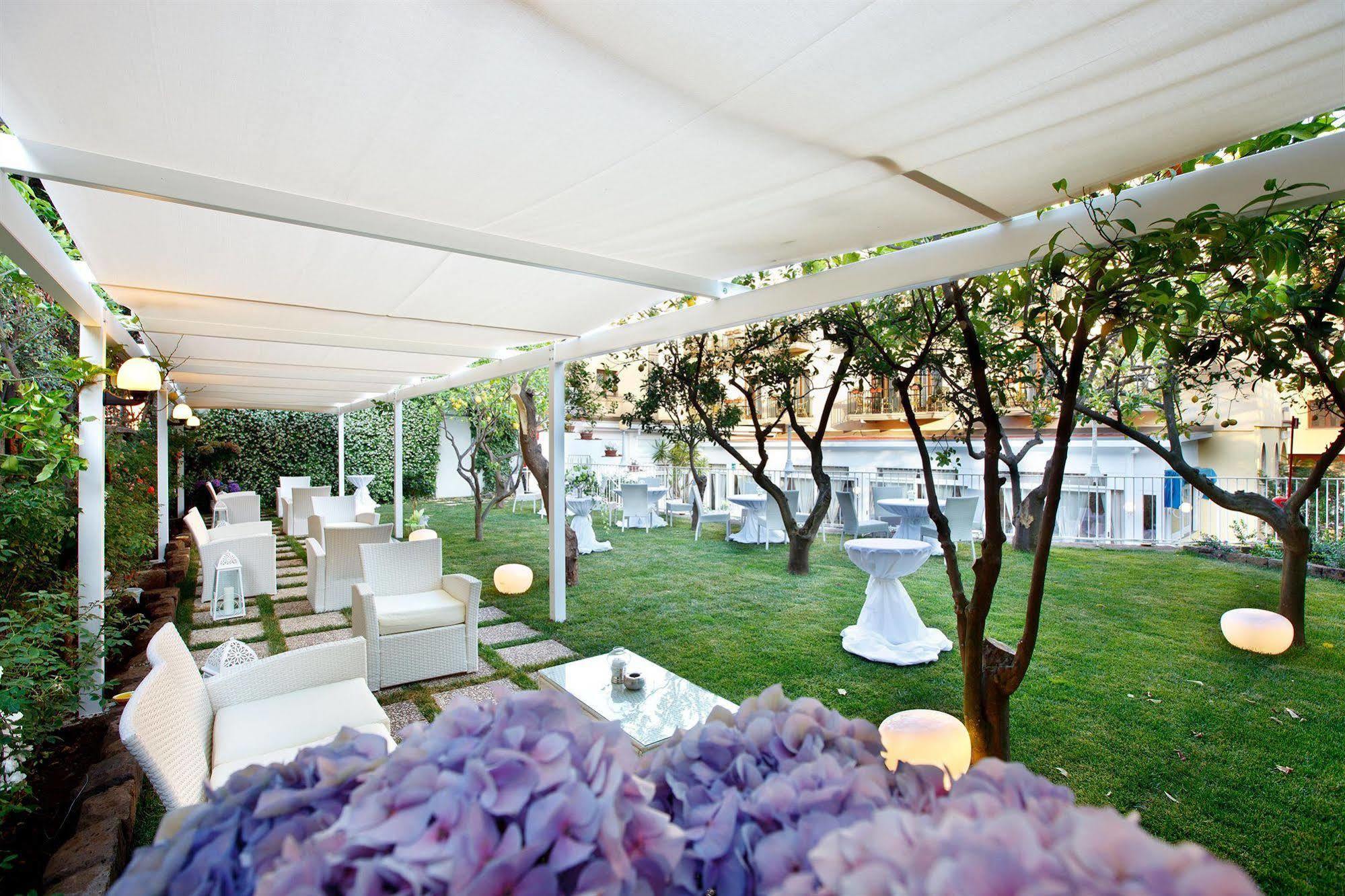 Hotel Capri Sorrento Luaran gambar